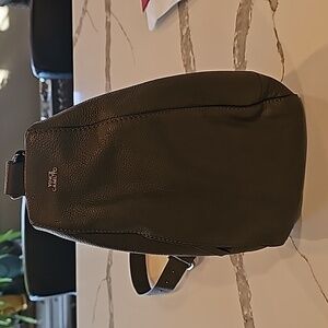 Vincent Camuto cross bodybag!!